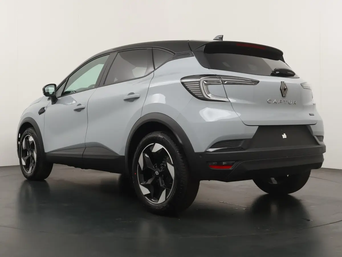 techno full hybrid E-Tech 160 | pack advanced driving assist | pack light & sound |