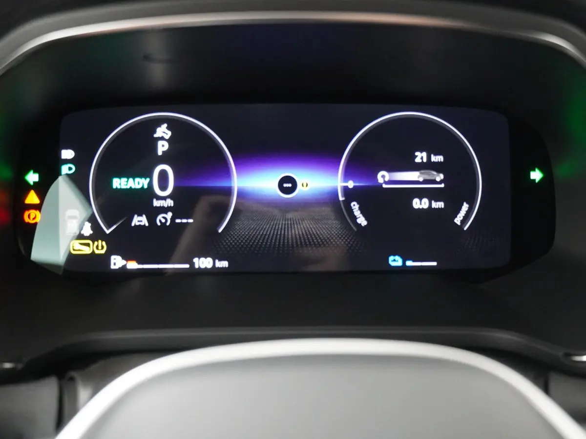 techno full hybrid E-Tech 160 | pack advanced driving assist | pack light & sound |