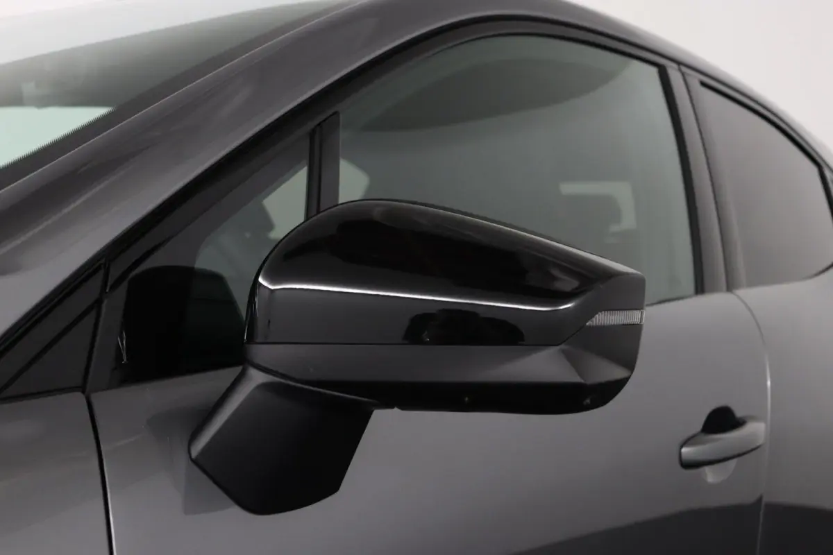 techno full hybrid E-Tech 160 pk | pack winter, safety & parking | lichtmetalen wielen 18""rythmic" | verlenging connected services openR link met vijf jaar |