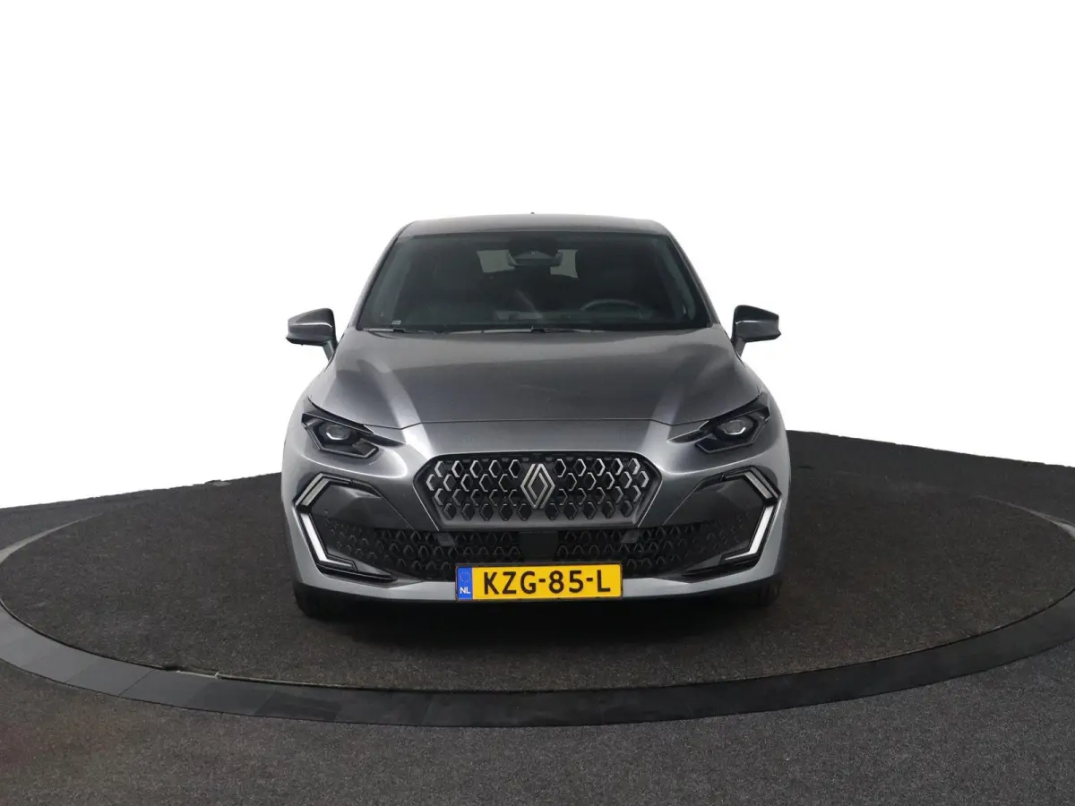techno full hybrid E-Tech 160 pk | pack winter, safety & parking | lichtmetalen wielen 18""rythmic" | verlenging connected services openR link met vijf jaar |