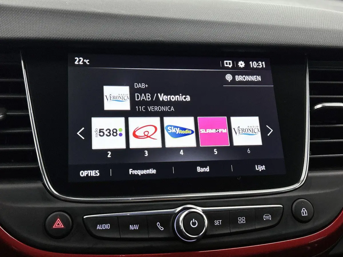 1.2 110pk Level 4 | Navigatie | Camera | Climate Control | Keyless | Apple Carplay/Android Auto | Stoel- en stuurverwarming | LMV 17'' |