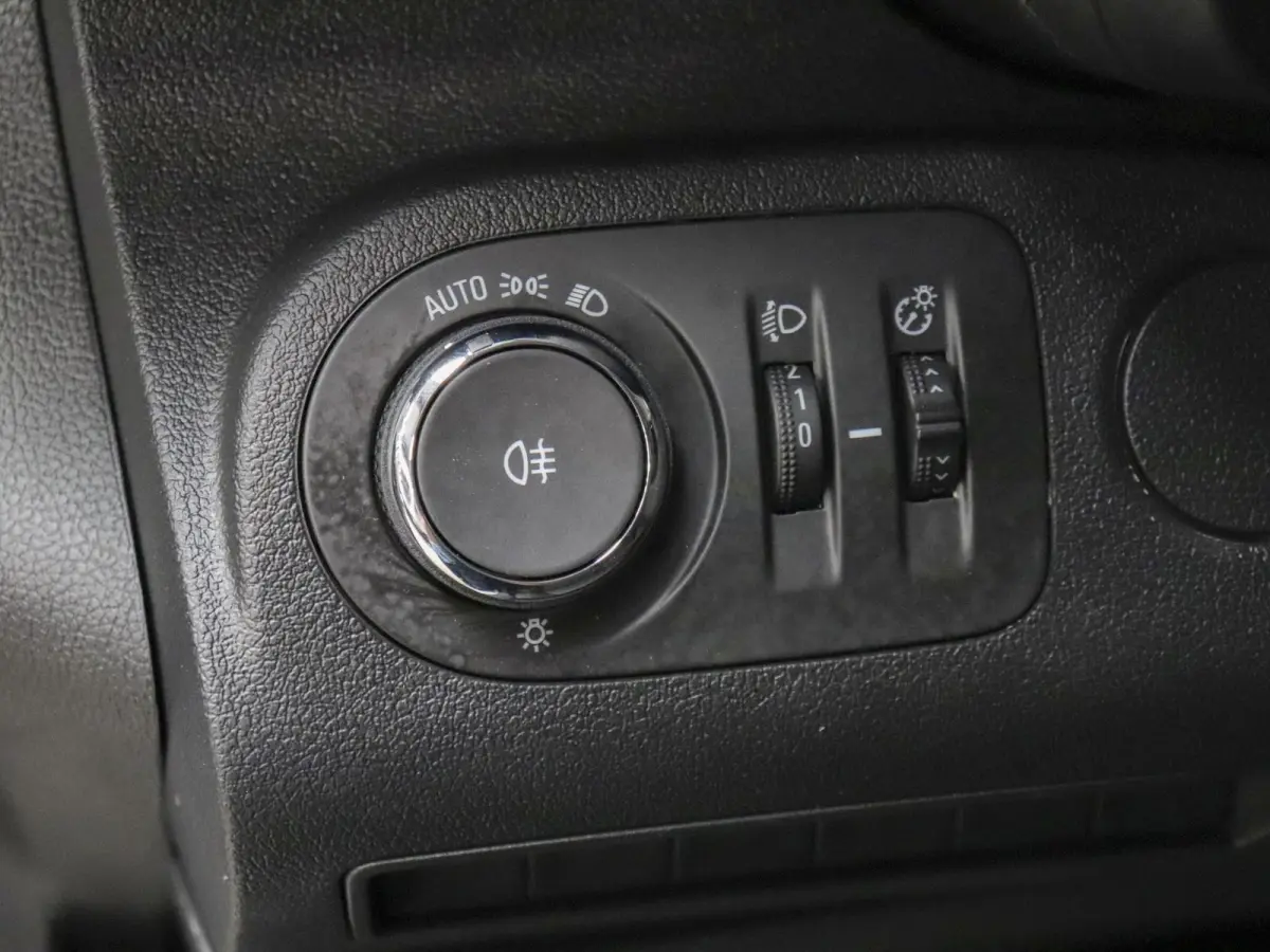 1.5D L1H1 Edition Airco Navigatie Trekhaak Carplay