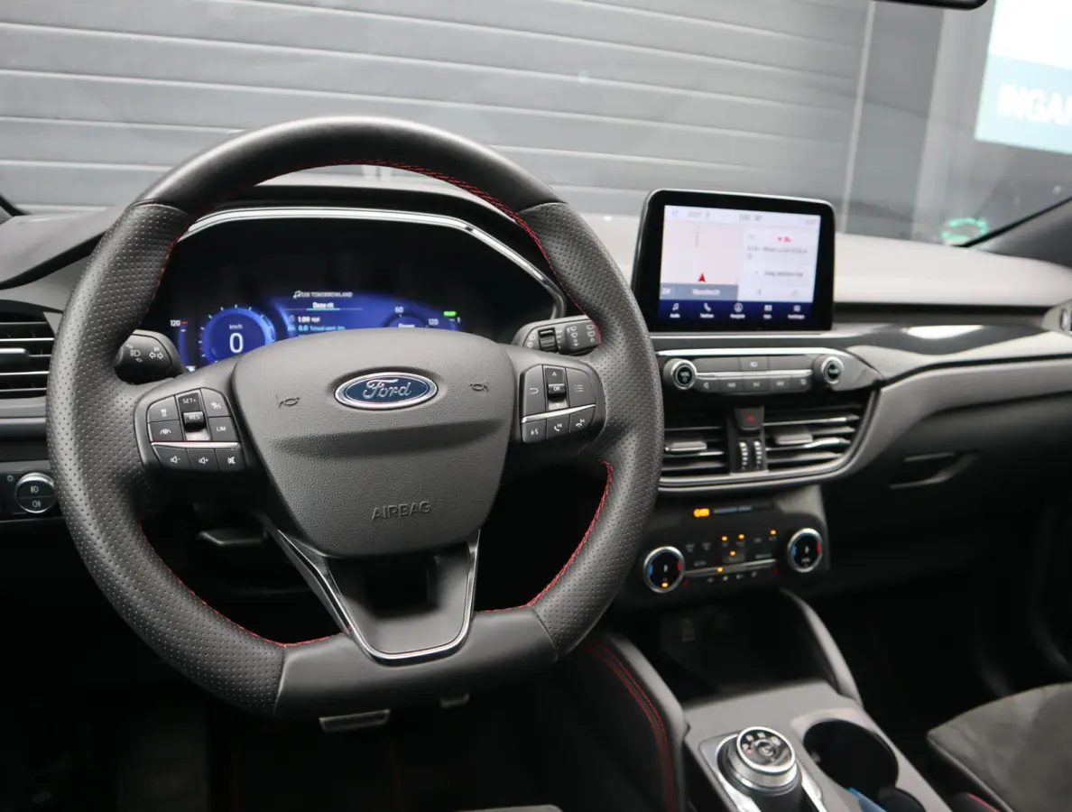 2.5 PHEV ST-Line X | Pano | Trekhaak | 20 Inch | Elektrich verstelbare stoelen | HUD | Winter pack | Full Options