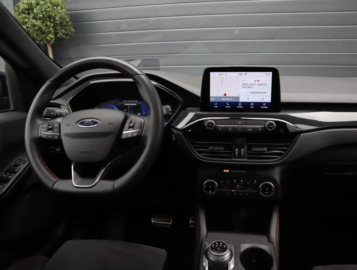 2.5 PHEV ST-Line X | Pano | Trekhaak | 20 Inch | Elektrich verstelbare stoelen | HUD | Winter pack | Full Options