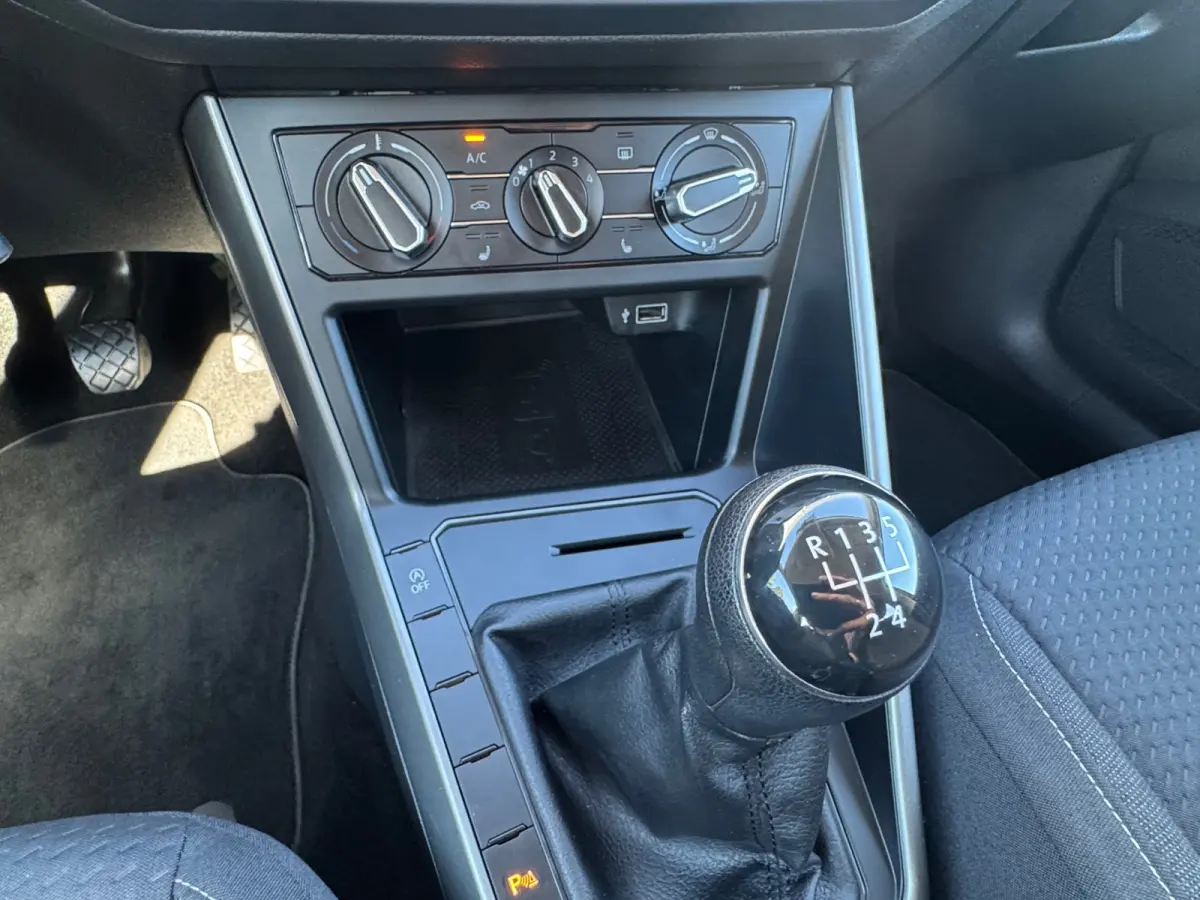 1.0 TSI Comfortline * Navigatiesysteem * Stoelverwarming * Parkeersensoren *