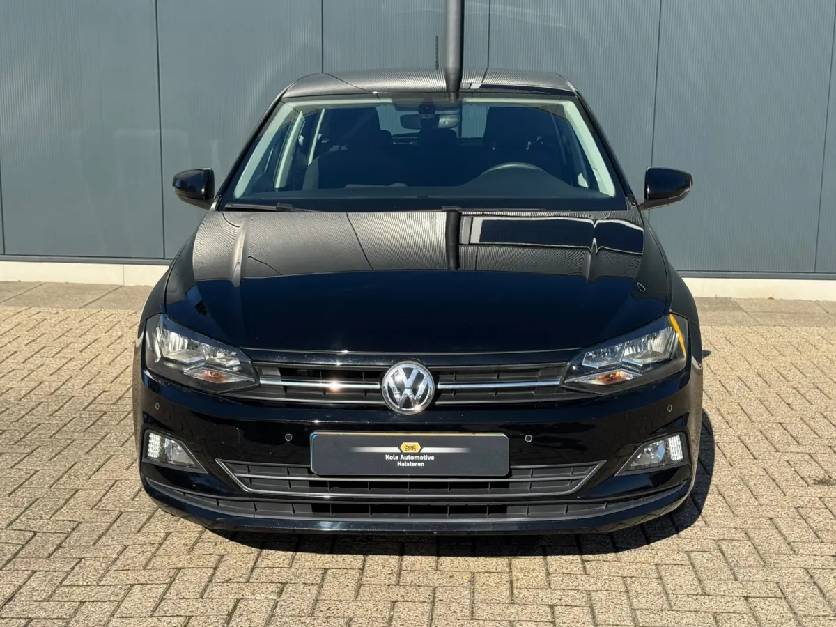 1.0 TSI Comfortline * Navigatiesysteem * Stoelverwarming * Parkeersensoren *