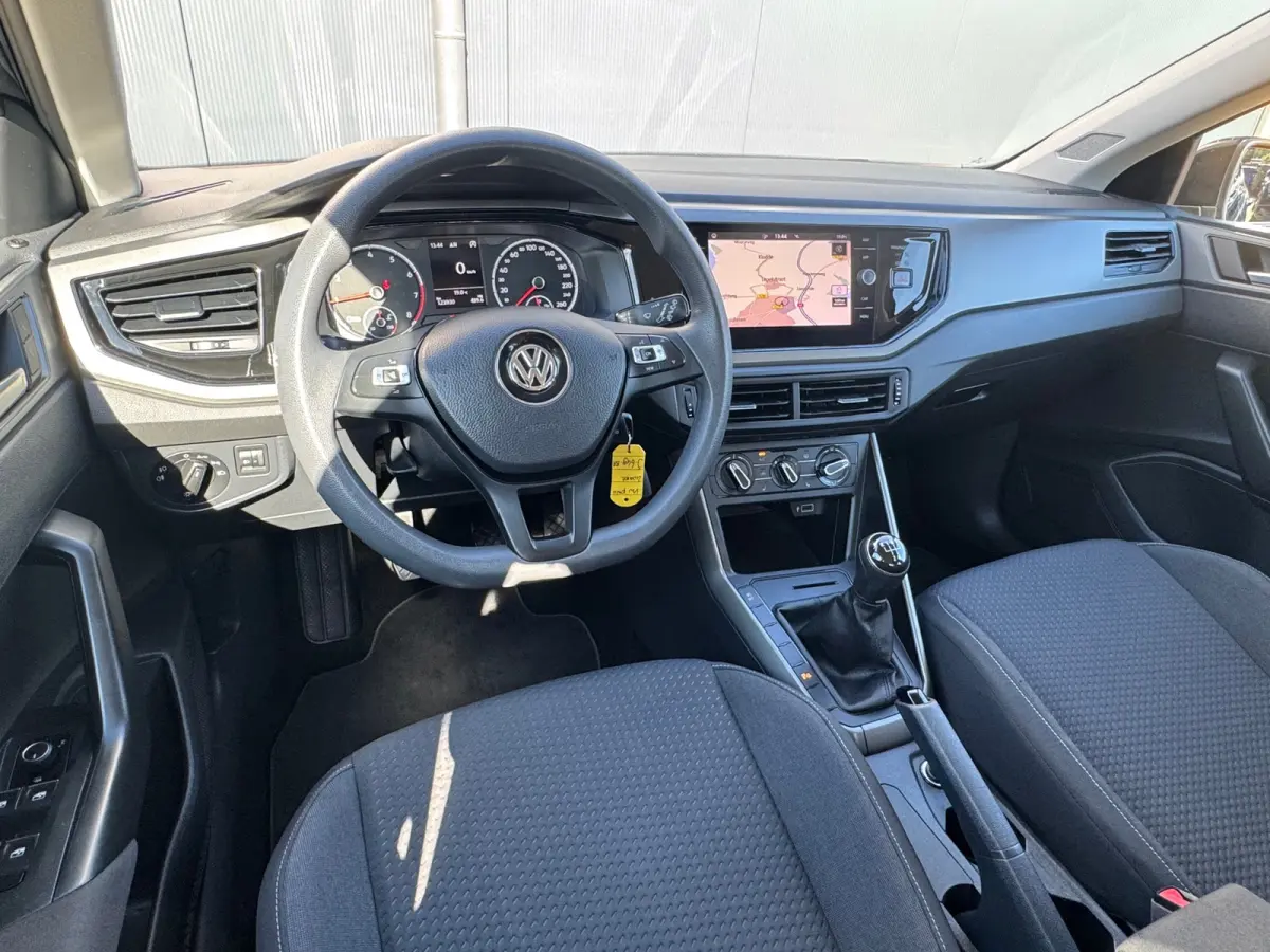 1.0 TSI Comfortline * Navigatiesysteem * Stoelverwarming * Parkeersensoren *