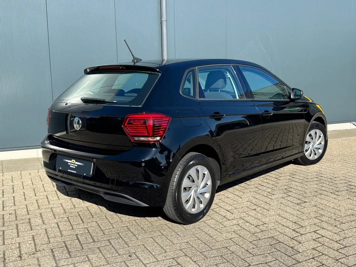 1.0 TSI Comfortline * Navigatiesysteem * Stoelverwarming * Parkeersensoren *
