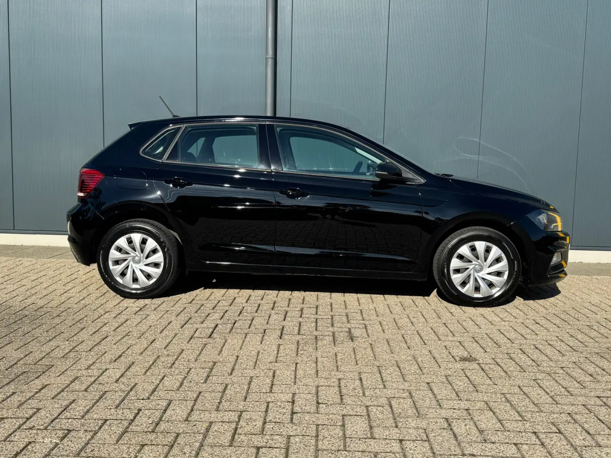 1.0 TSI Comfortline * Navigatiesysteem * Stoelverwarming * Parkeersensoren *