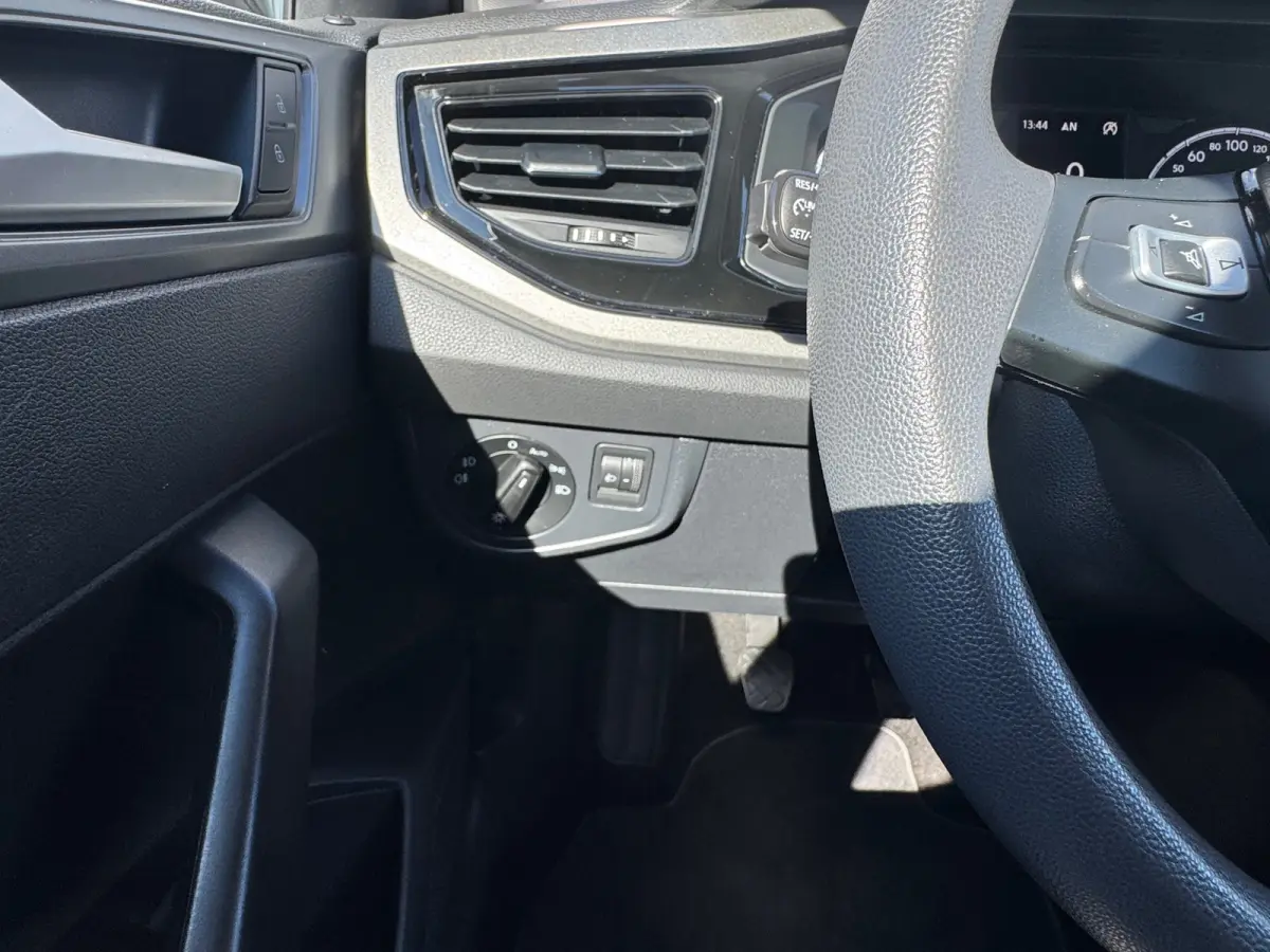 1.0 TSI Comfortline * Navigatiesysteem * Stoelverwarming * Parkeersensoren *