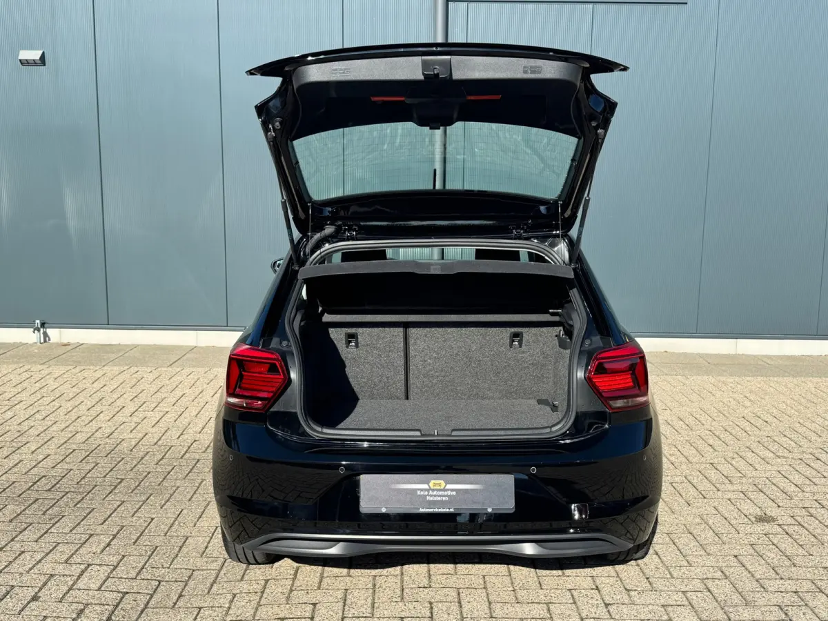 1.0 TSI Comfortline * Navigatiesysteem * Stoelverwarming * Parkeersensoren *