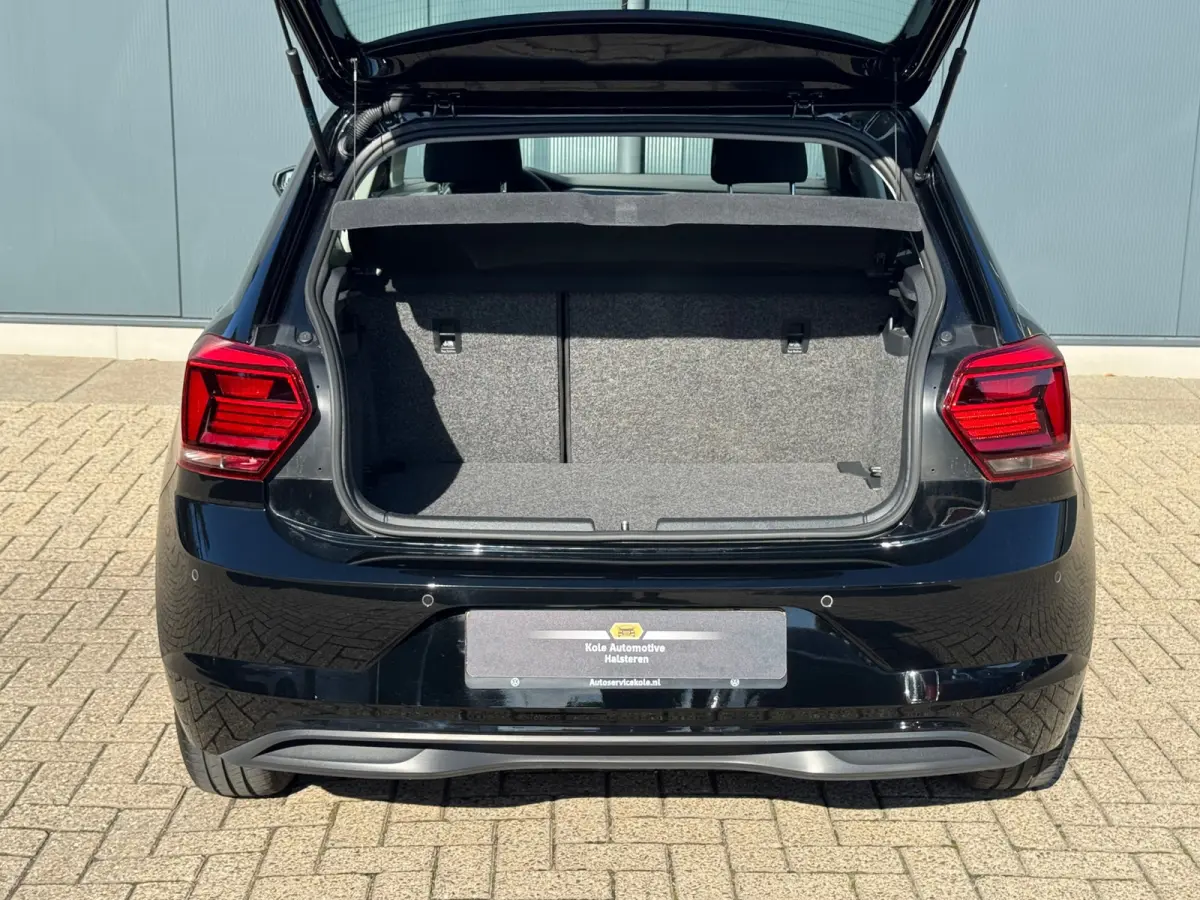 1.0 TSI Comfortline * Navigatiesysteem * Stoelverwarming * Parkeersensoren *