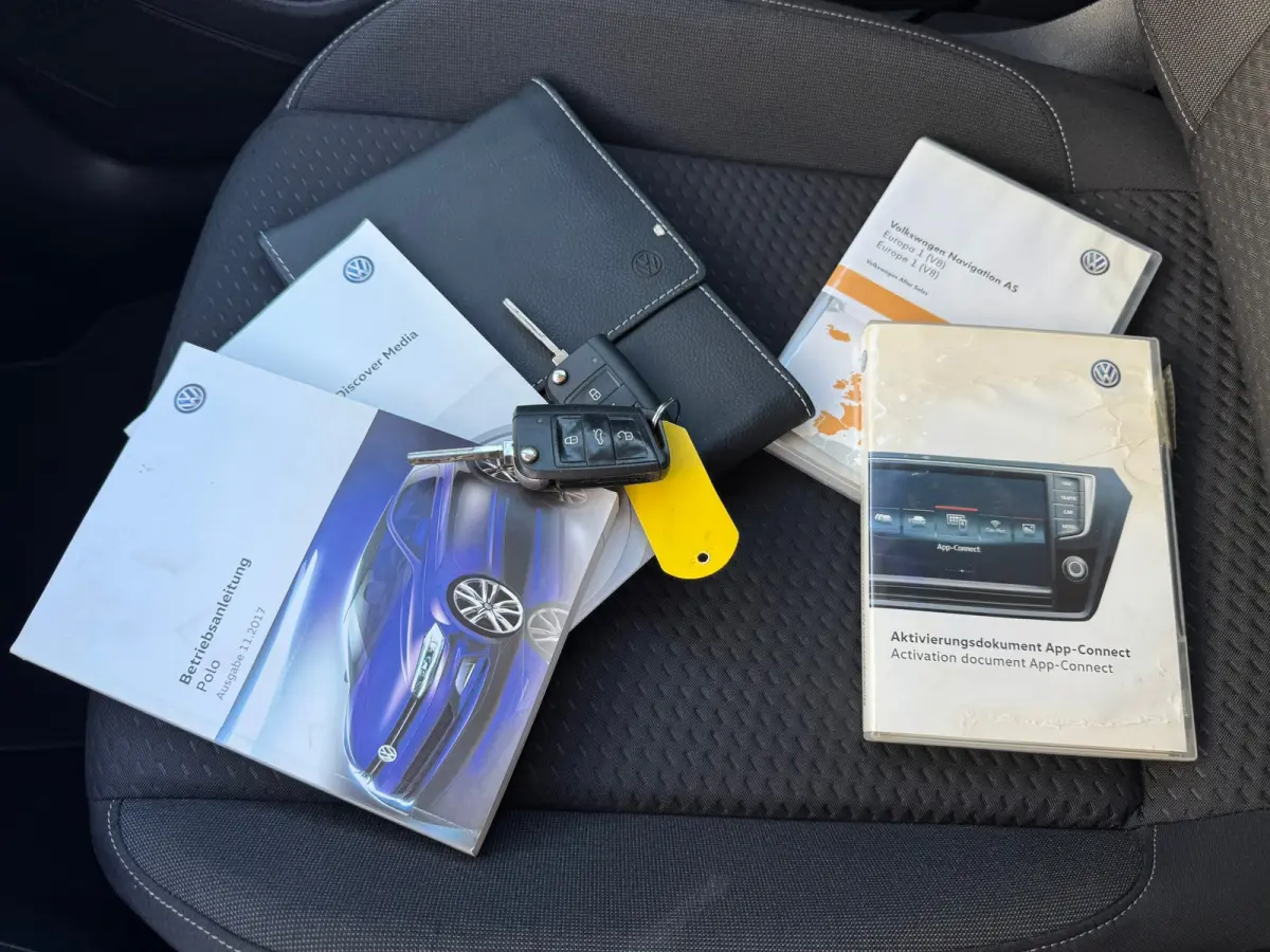 1.0 TSI Comfortline * Navigatiesysteem * Stoelverwarming * Parkeersensoren *