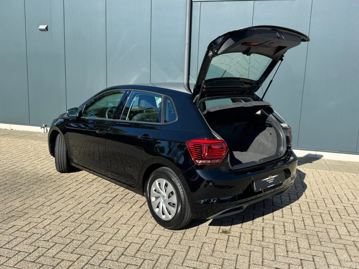 1.0 TSI Comfortline * Navigatiesysteem * Stoelverwarming * Parkeersensoren *
