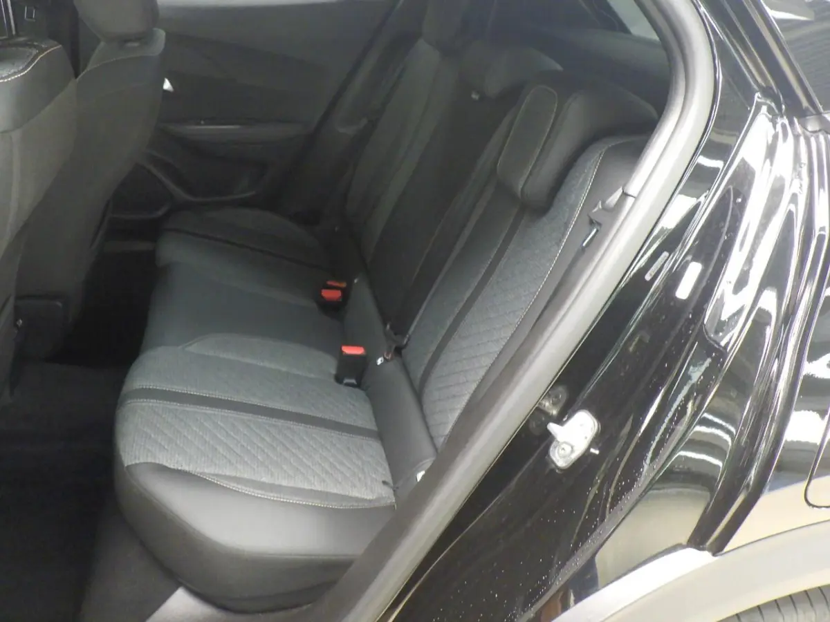 1.2 Hybrid 145 Allure | Automaat | Carplay | Camera 360* Graden | Navigatie | Adaptieve Cruise Control | Dodehoekbewaking | PDC V+A | Origineel NL
