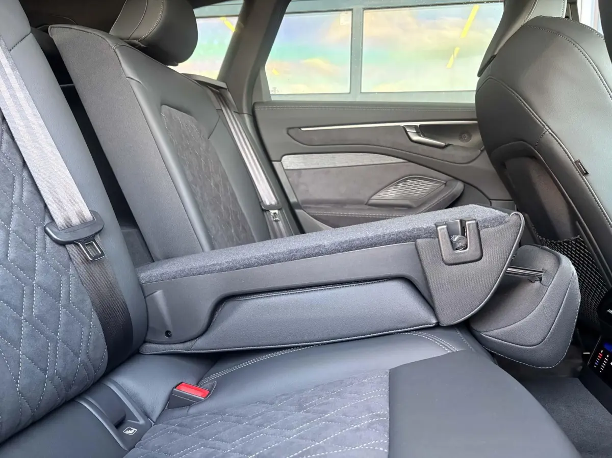 quattro 2.0 allroad e-hybrid 367pk quattro | Trekhaak | 20" Velgen