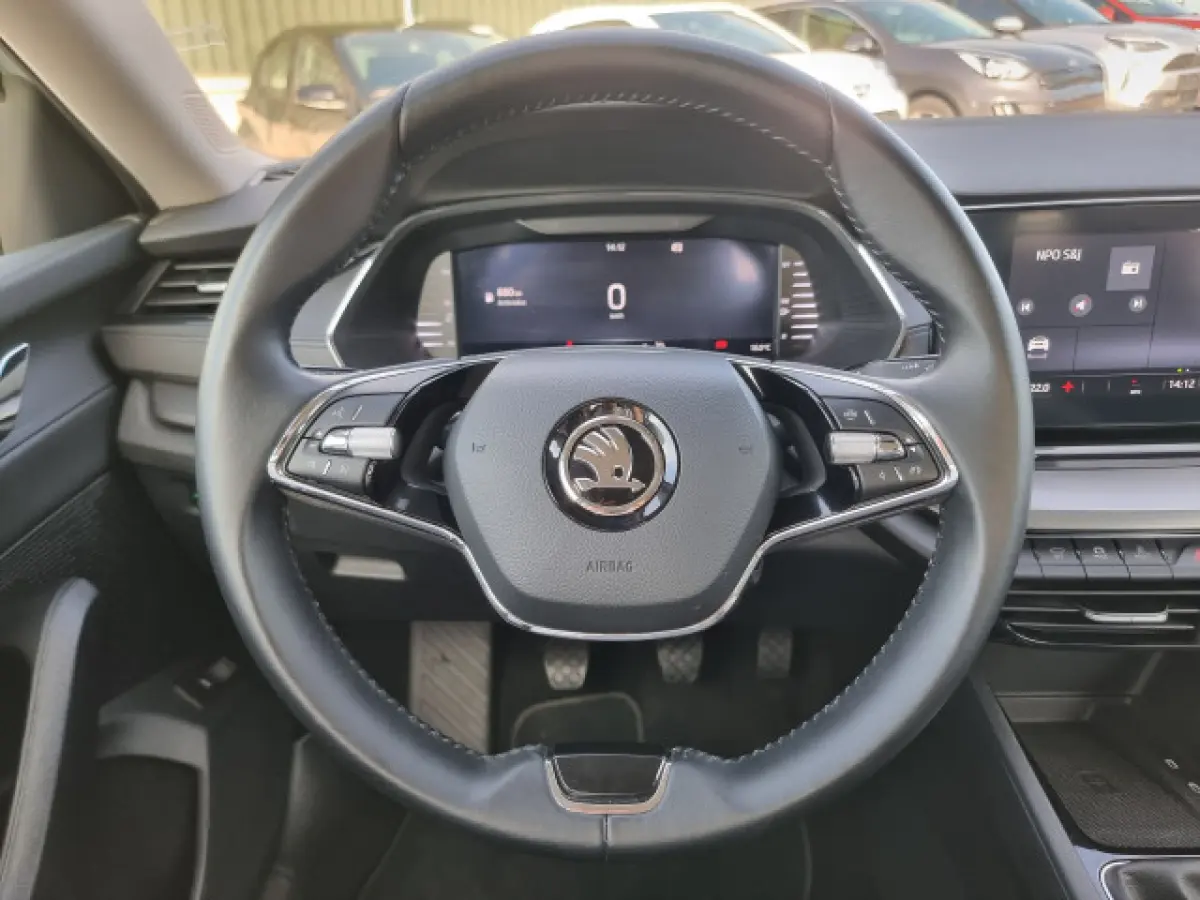 1.0 TSI Business Edition | Apple car play | Android Auto |