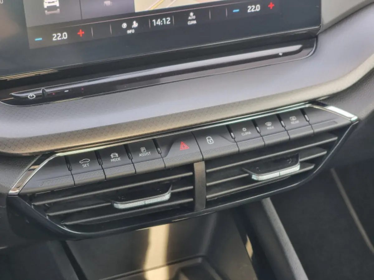 1.0 TSI Business Edition | Apple car play | Android Auto |