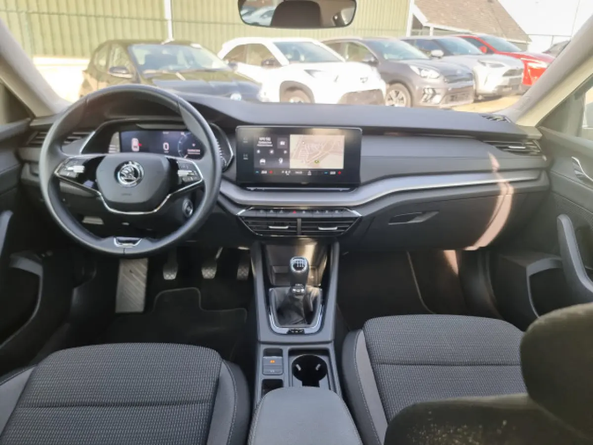 1.0 TSI Business Edition | Apple car play | Android Auto |