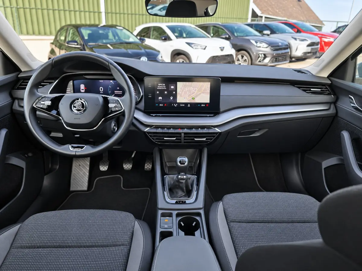 1.0 TSI Business Edition | Apple car play | Android Auto |