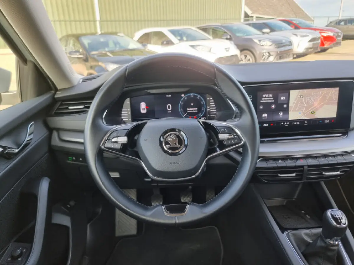 1.0 TSI Business Edition | Apple car play | Android Auto |