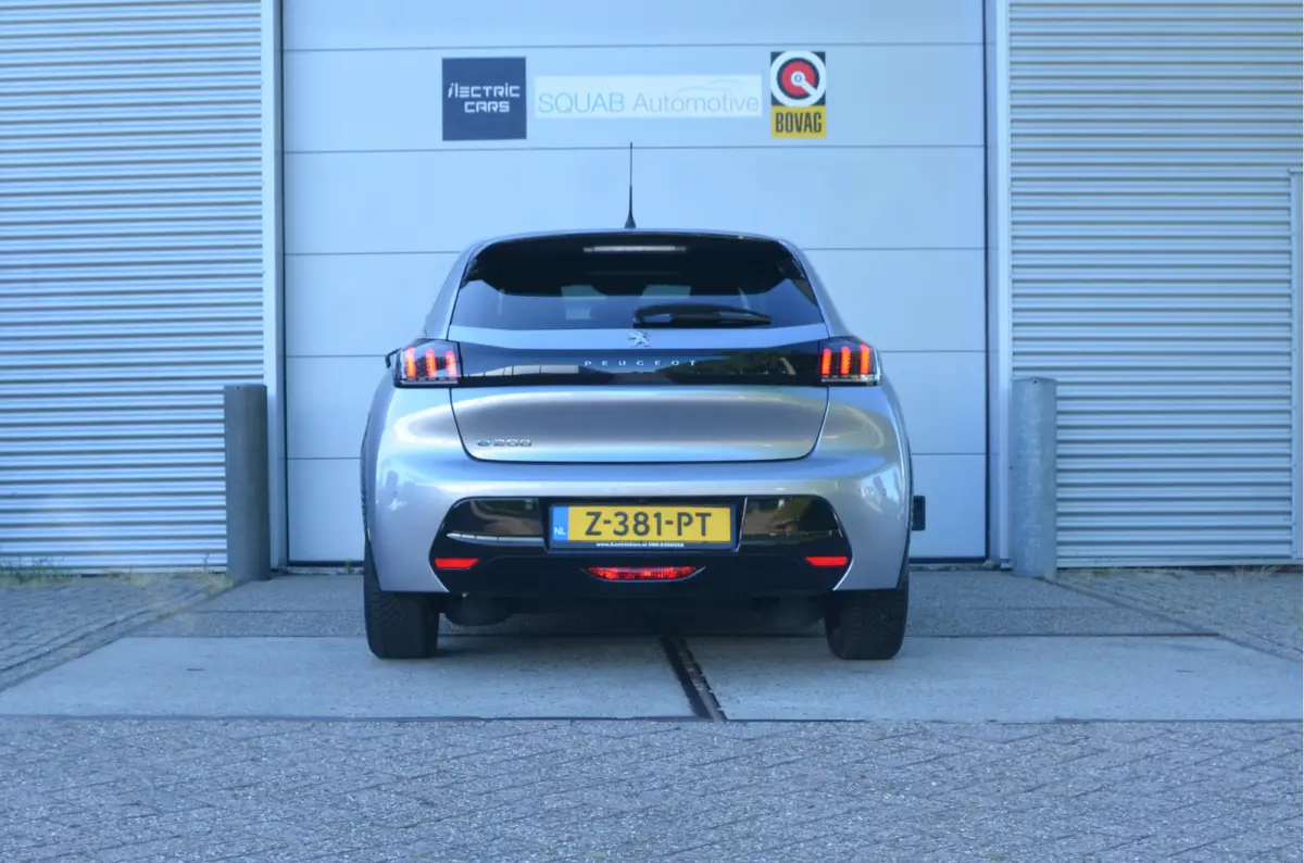 EV Active Pack 50 kWh 10" Scherm!
