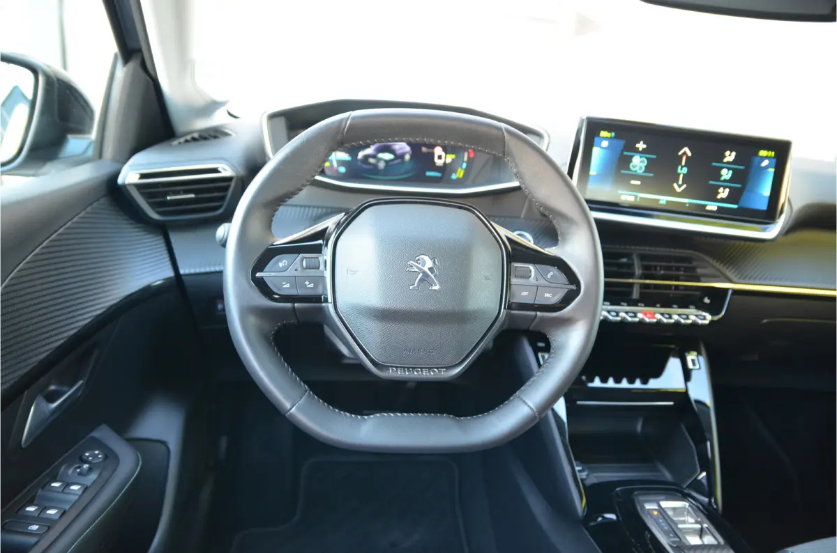 EV Active Pack 50 kWh 10" Scherm!