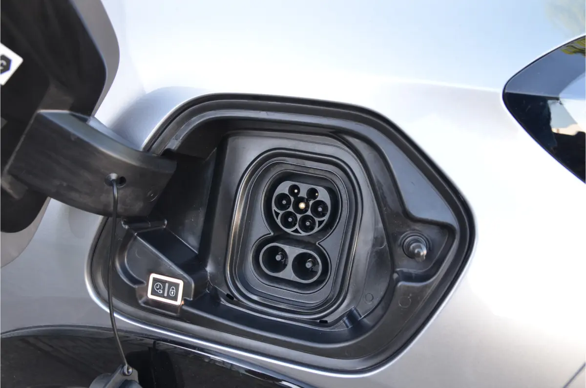 EV Active Pack 50 kWh 10" Scherm!