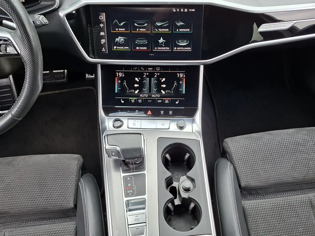 55 TFSI e quattro Competition PHEV/S-line/Panoramadak/SOH 96%/Bang & Olufsen20inh LM/Camera/Carplay/Matrix-LED/Privacy Glass