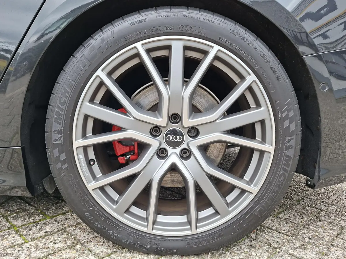 55 TFSI e quattro Competition PHEV/S-line/Panoramadak/SOH 96%/Bang & Olufsen20inh LM/Camera/Carplay/Matrix-LED/Privacy Glass