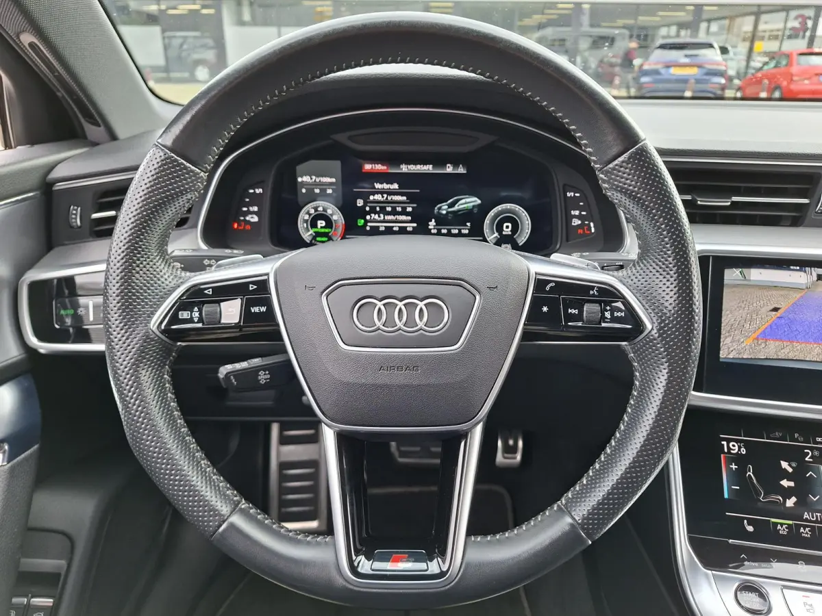 55 TFSI e quattro Competition PHEV/S-line/Panoramadak/SOH 96%/Bang & Olufsen20inh LM/Camera/Carplay/Matrix-LED/Privacy Glass