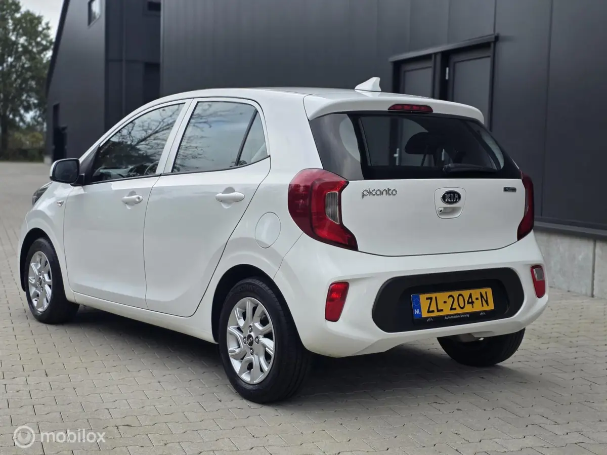 1.0 MPi DynamicLine, Apple Carplay/Android auto,
