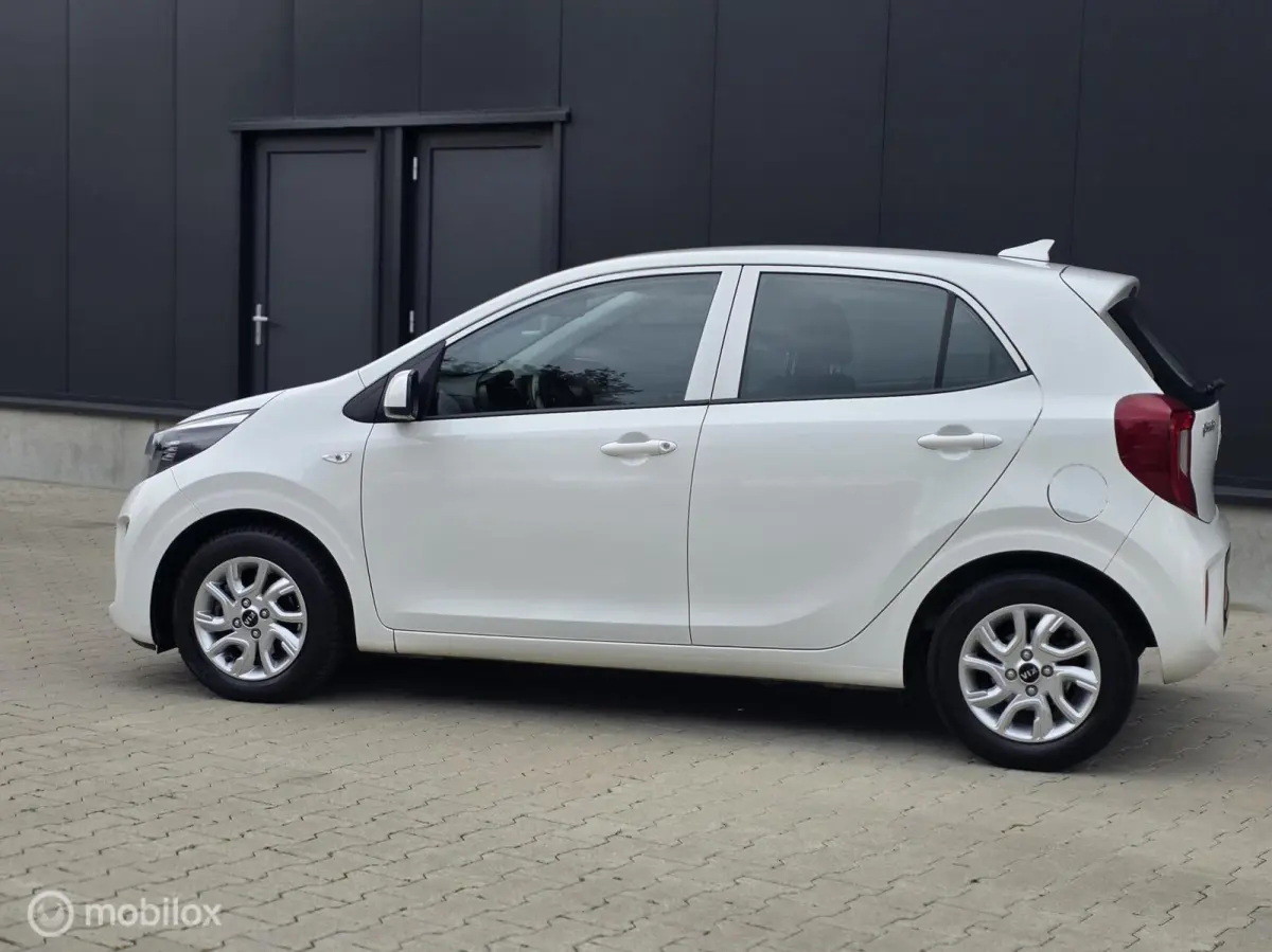 1.0 MPi DynamicLine, Apple Carplay/Android auto,