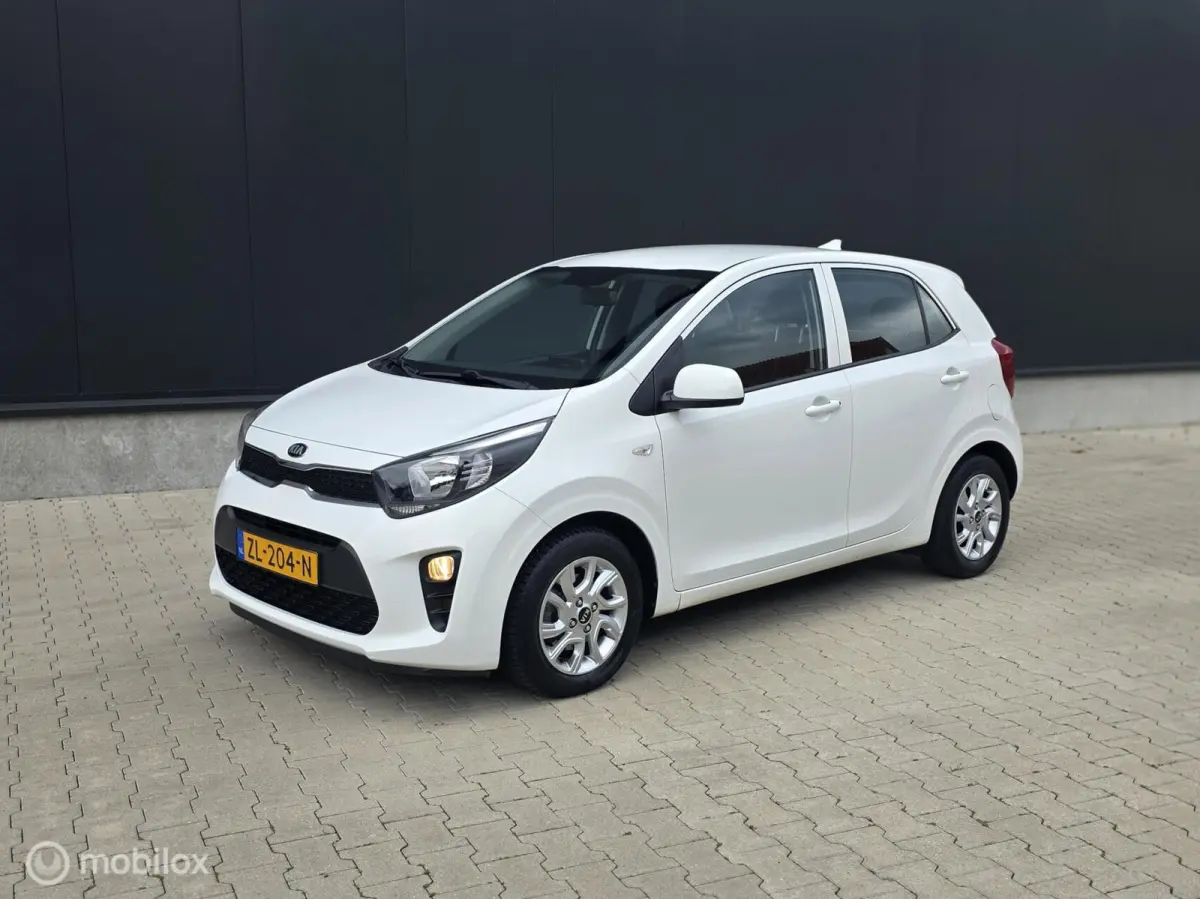 1.0 MPi DynamicLine, Apple Carplay/Android auto,