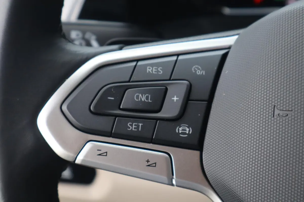 1.4 TSI eHybrid 218pk L1H1 | SoH 95% | Navigatie Pakket