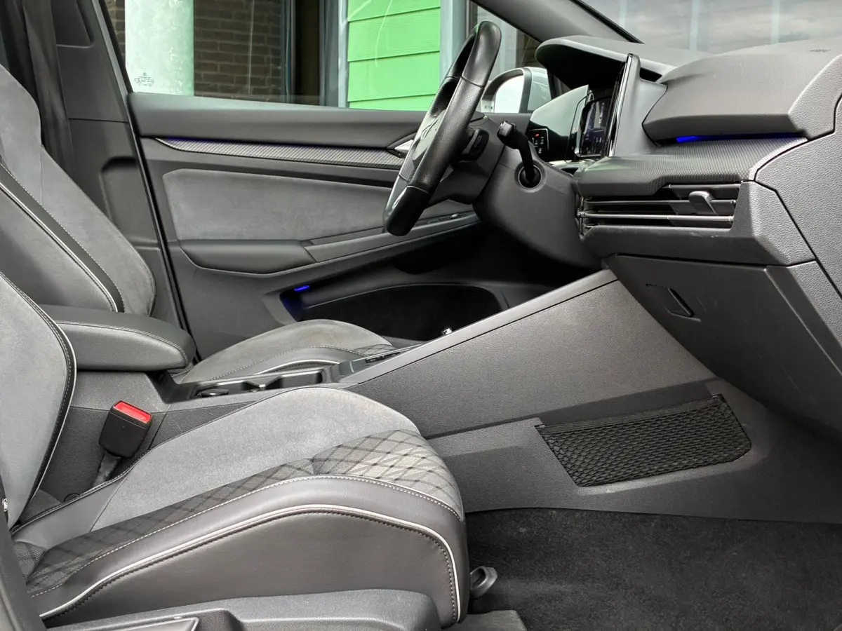 1.5 eTSI R-Line Business+|Automaat|Panoramadak|Camera|Navigatie|CarPlay|CruiseControl|Climatronic|Goed Onderhouden