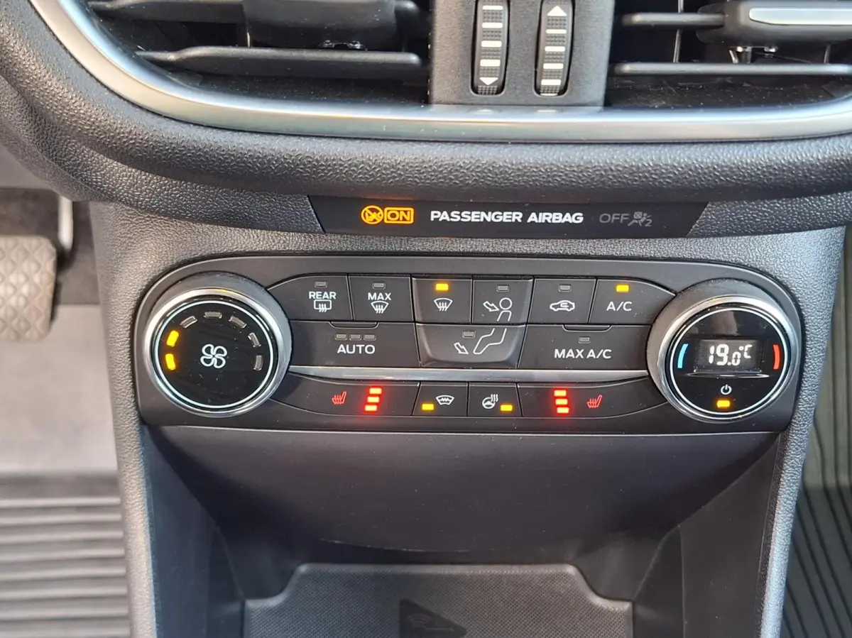 1.0 EcoBoost Titanium 2020 | 18.000 km! | Full Options!