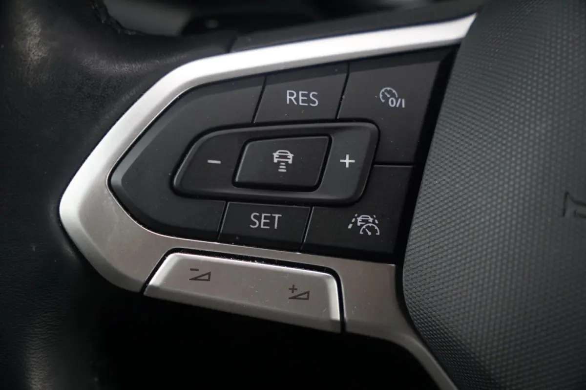 1.0 TSI 95pk DSG Life | Navigatie | Applecarplay & Androidauto | Parkeersensoren