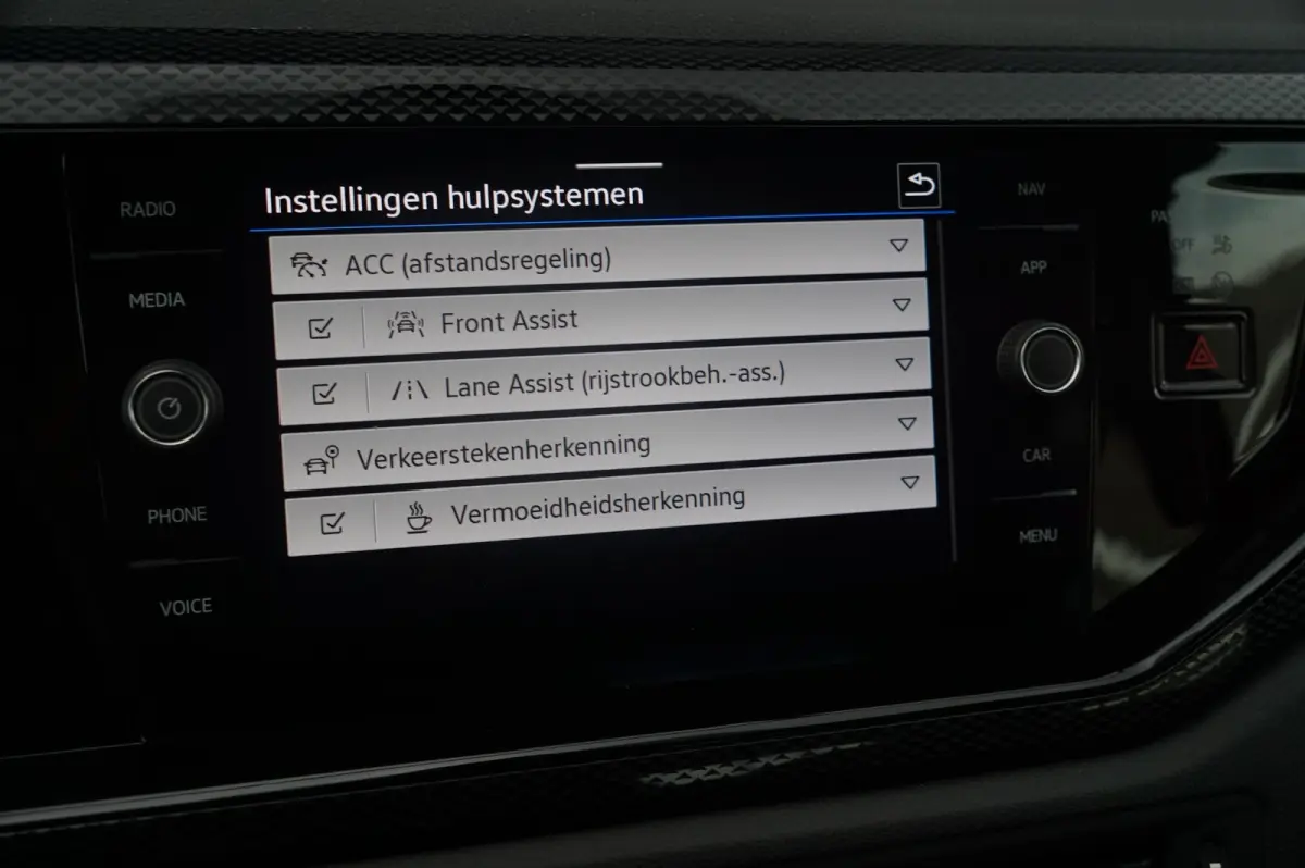 1.0 TSI 95pk DSG Life | Navigatie | Applecarplay & Androidauto | Parkeersensoren