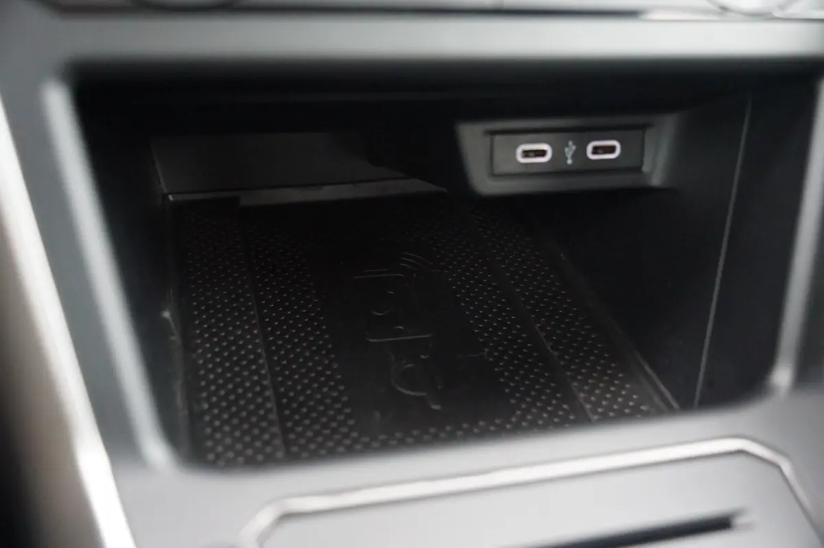 1.0 TSI 95pk DSG Life | Navigatie | Applecarplay & Androidauto | Parkeersensoren