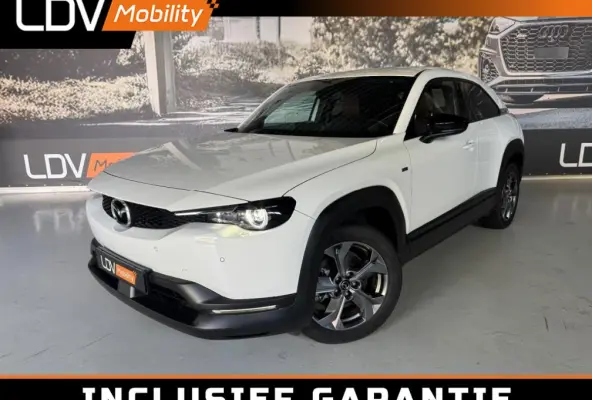 e-SkyActiv EV 145 Advantage 36 kWh / 27971 km / CarPlay / All-season banden.