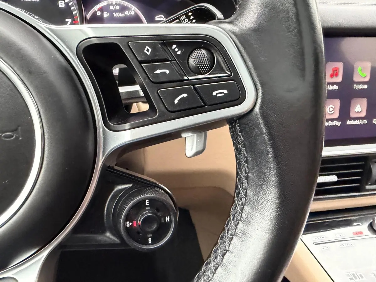 3.0 E-Hybrid Sport Chrono | Panoramadak | 360* Camera | Luchtvering | Bose |