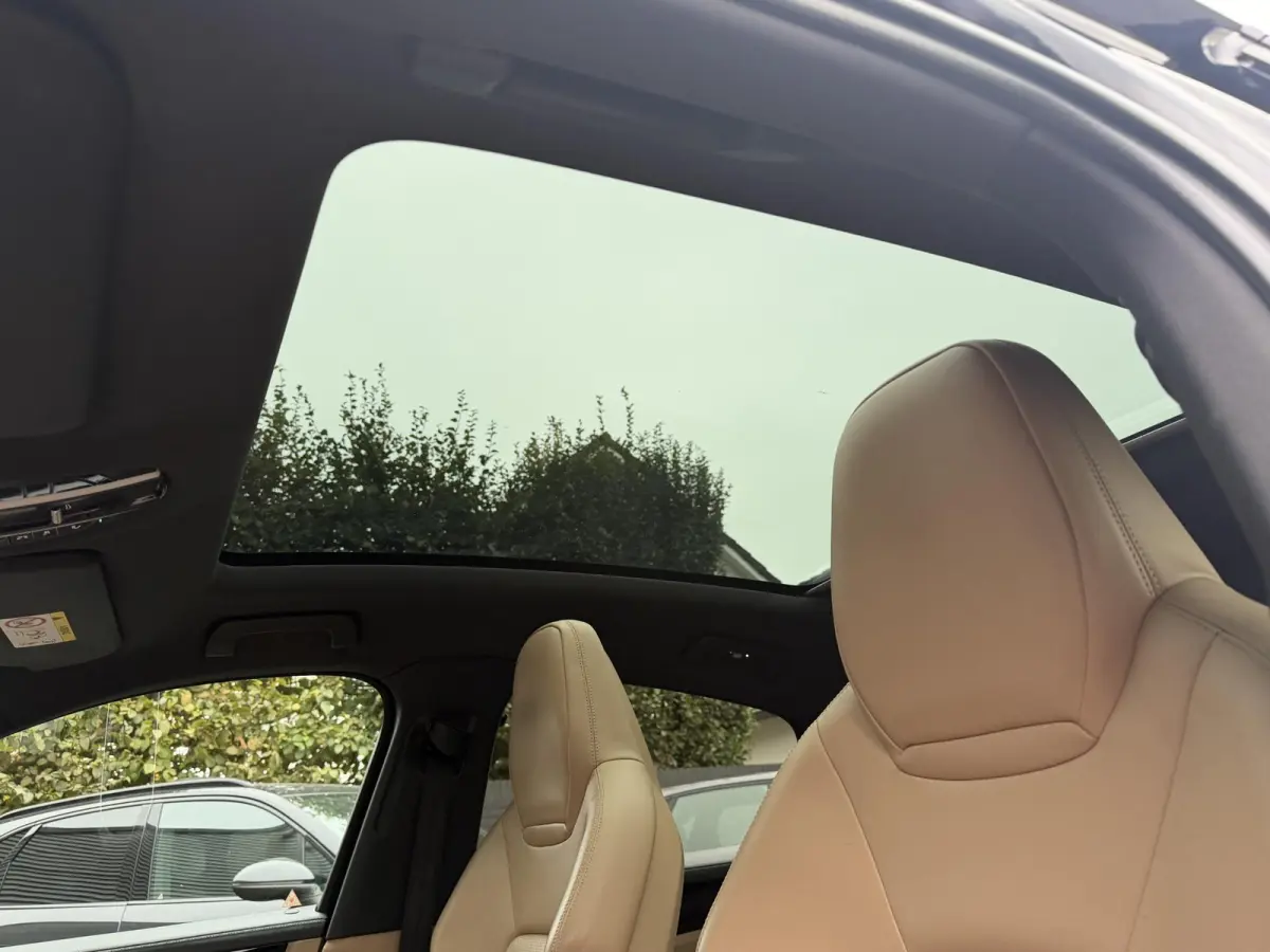 3.0 E-Hybrid Sport Chrono | Panoramadak | 360* Camera | Luchtvering | Bose |