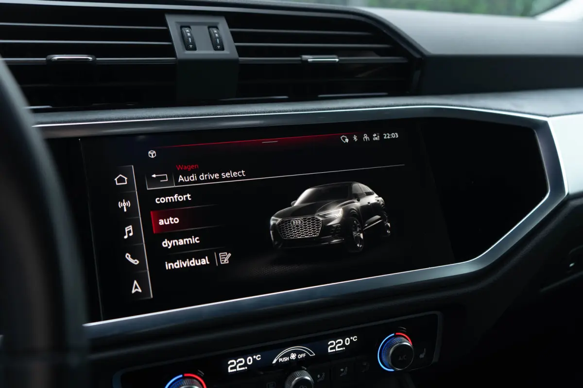 45 TFSI e / S-line/ Standkachel/ Adaptive Cruise Control/