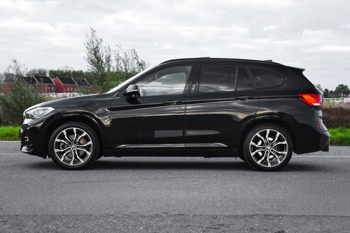 xDrive25e M Sport | Pano | HUD | Leder | ACC