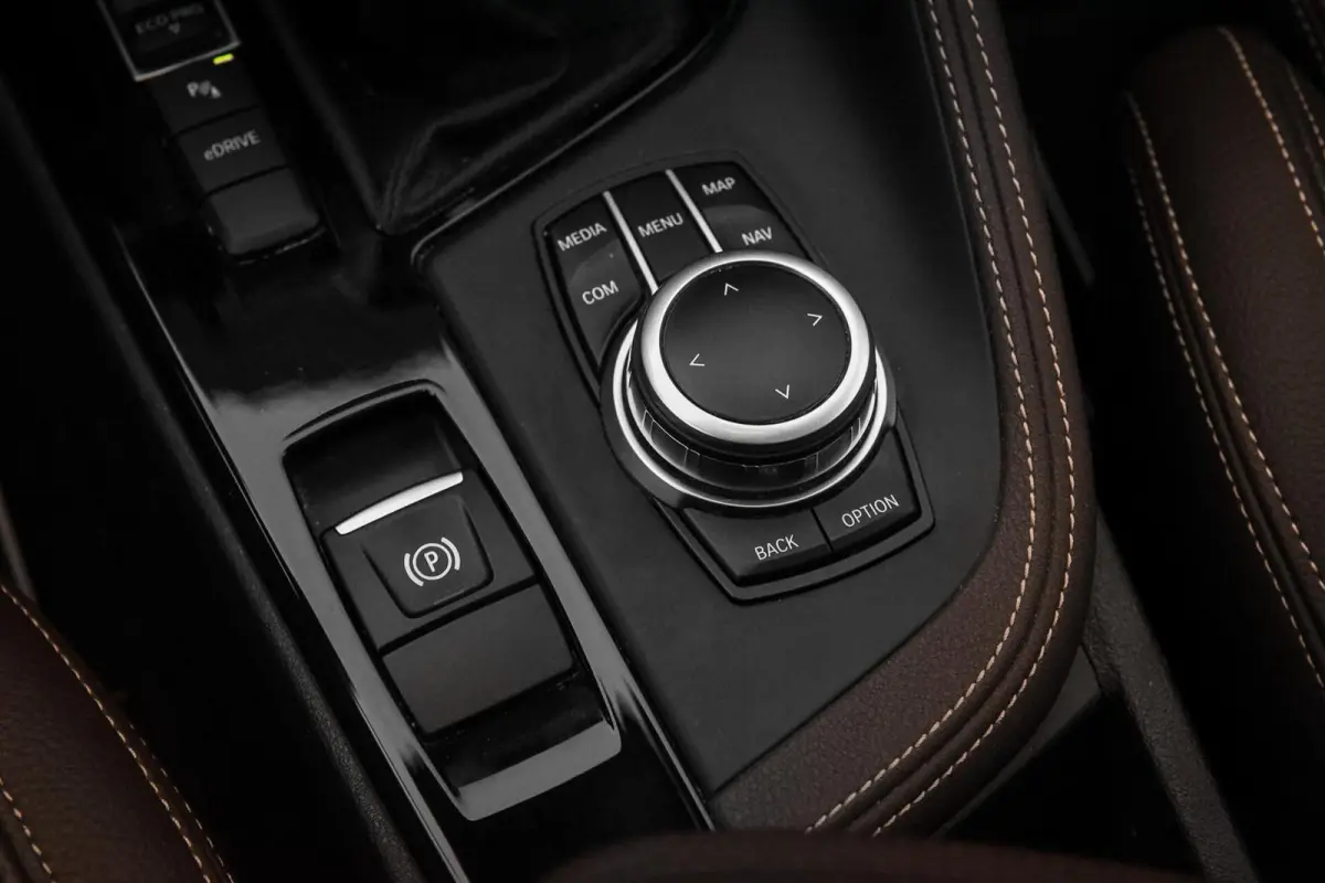 xDrive25e M Sport | Pano | HUD | Leder | ACC