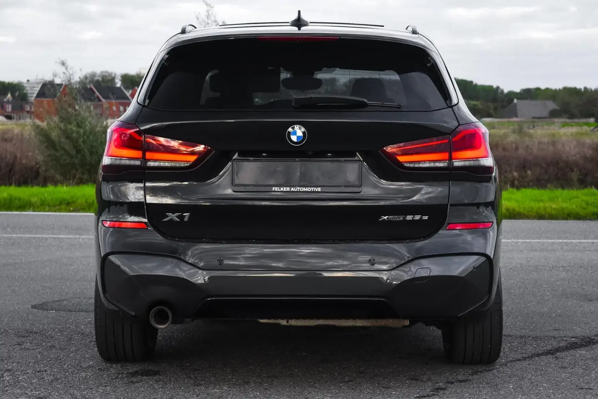 xDrive25e M Sport | Pano | HUD | Leder | ACC