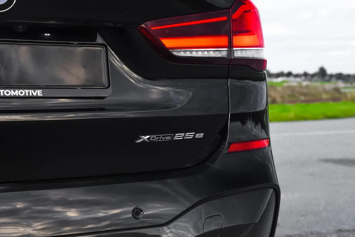 xDrive25e M Sport | Pano | HUD | Leder | ACC