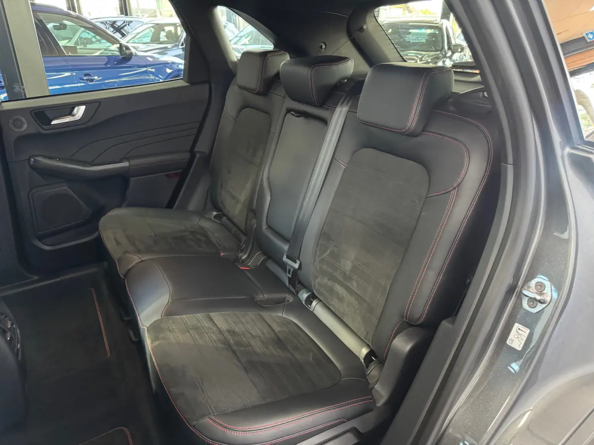 2.5 PHEV ST-Line X B&O Trekhaak 20 Inch