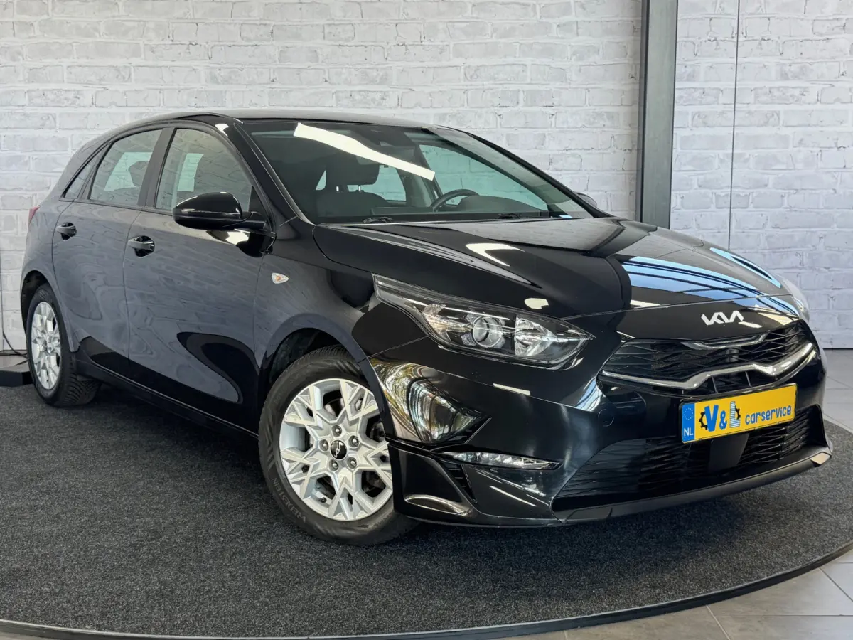 1.0 T-GDi DynamicPlusLine CarPlay Camera Stoel-Stuur verwarming Trekhaak